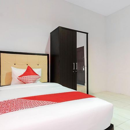 Oyo 622 Bakti Homestay Medan Exteriör bild