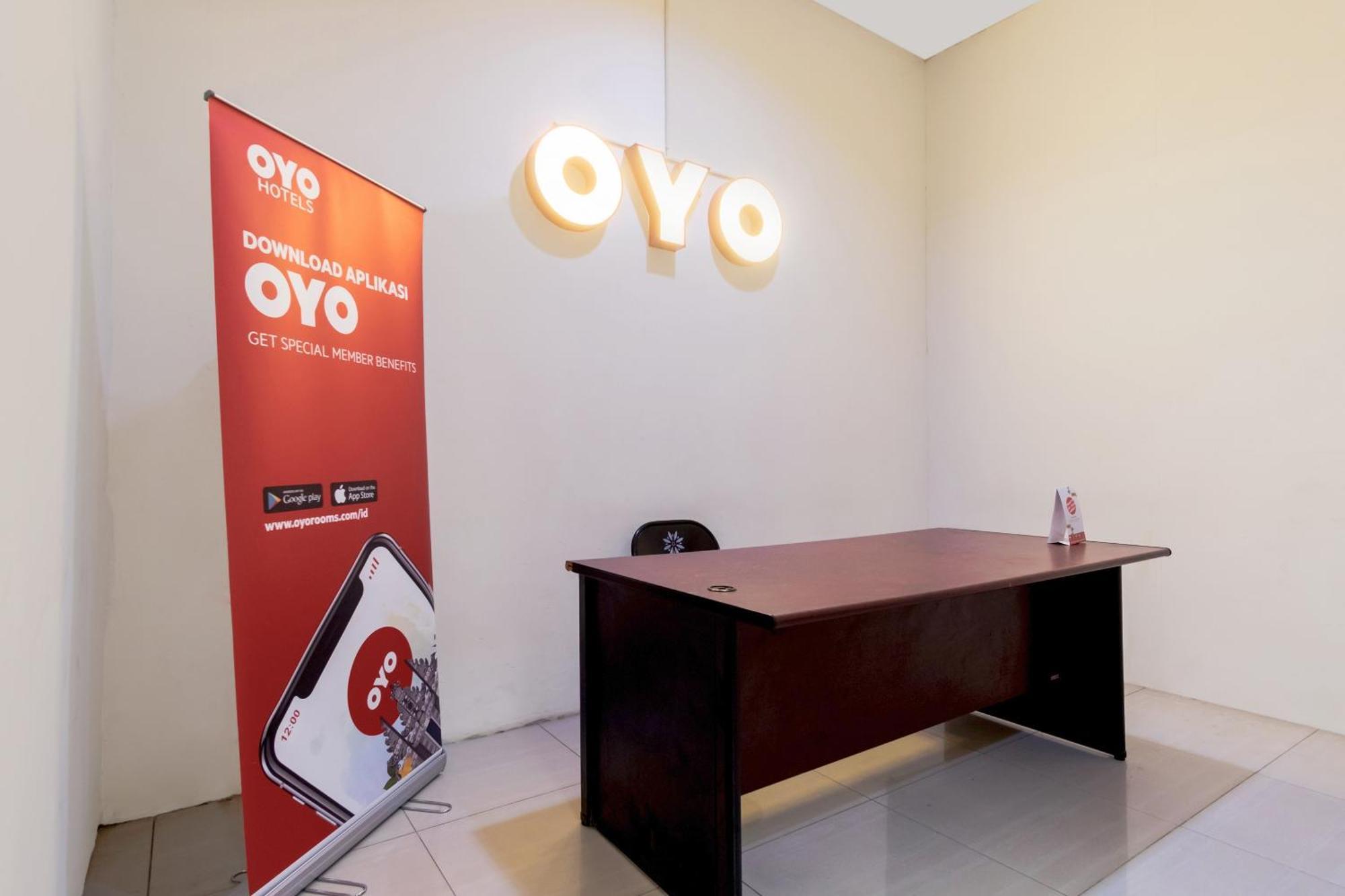Oyo 622 Bakti Homestay Medan Exteriör bild