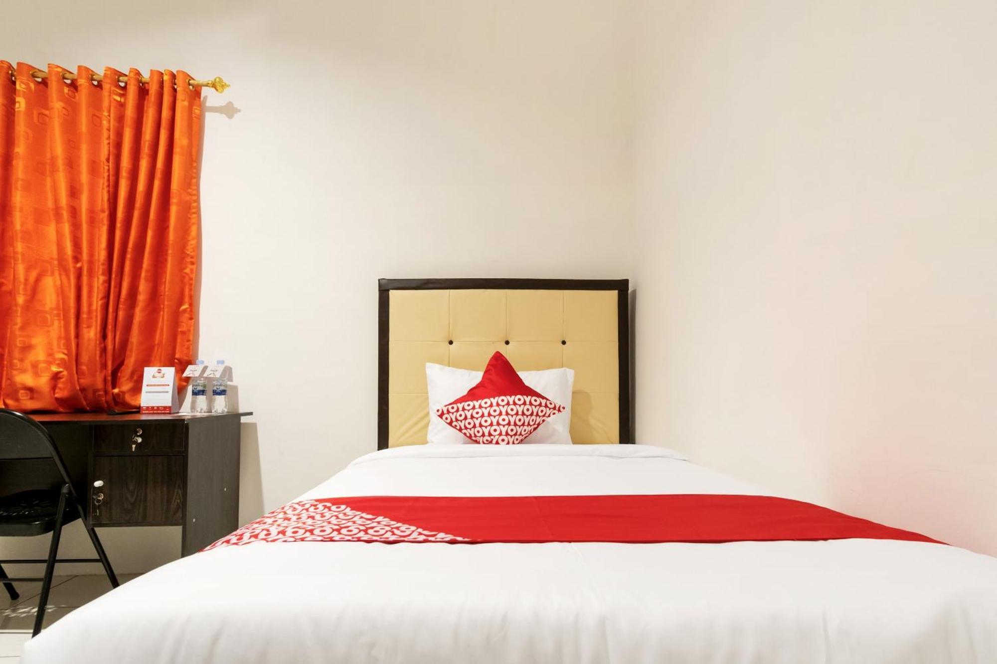 Oyo 622 Bakti Homestay Medan Exteriör bild