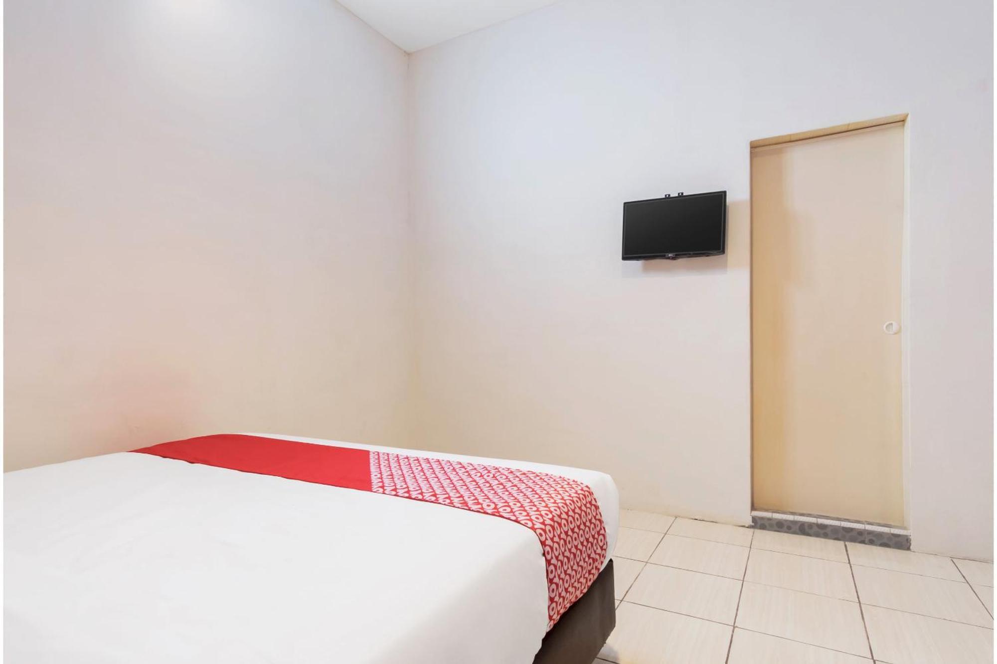 Oyo 622 Bakti Homestay Medan Exteriör bild