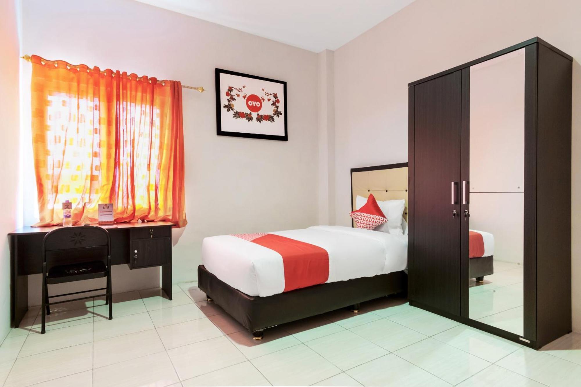 Oyo 622 Bakti Homestay Medan Exteriör bild